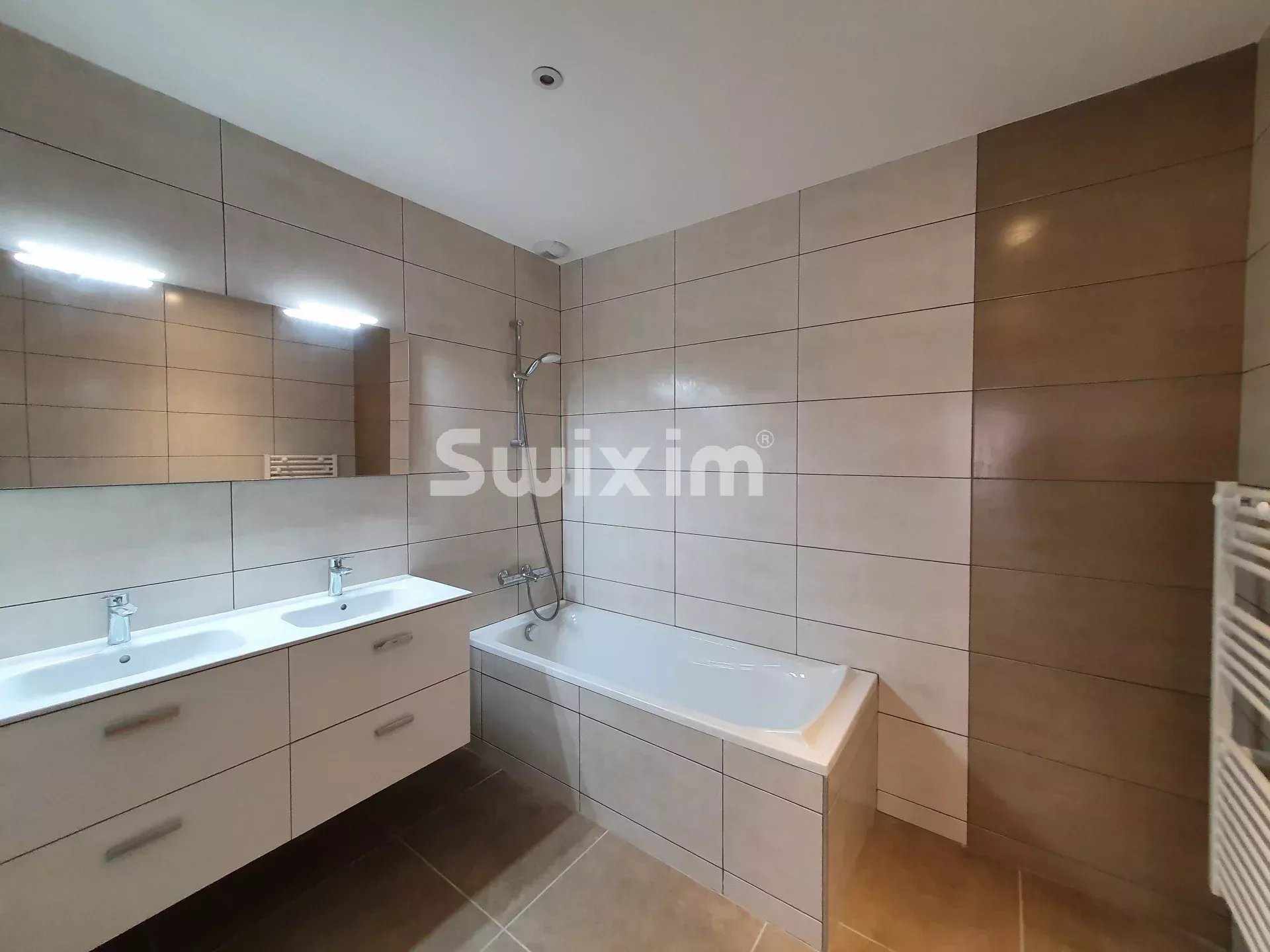 Appartement à vendre, 116m², Mâcon