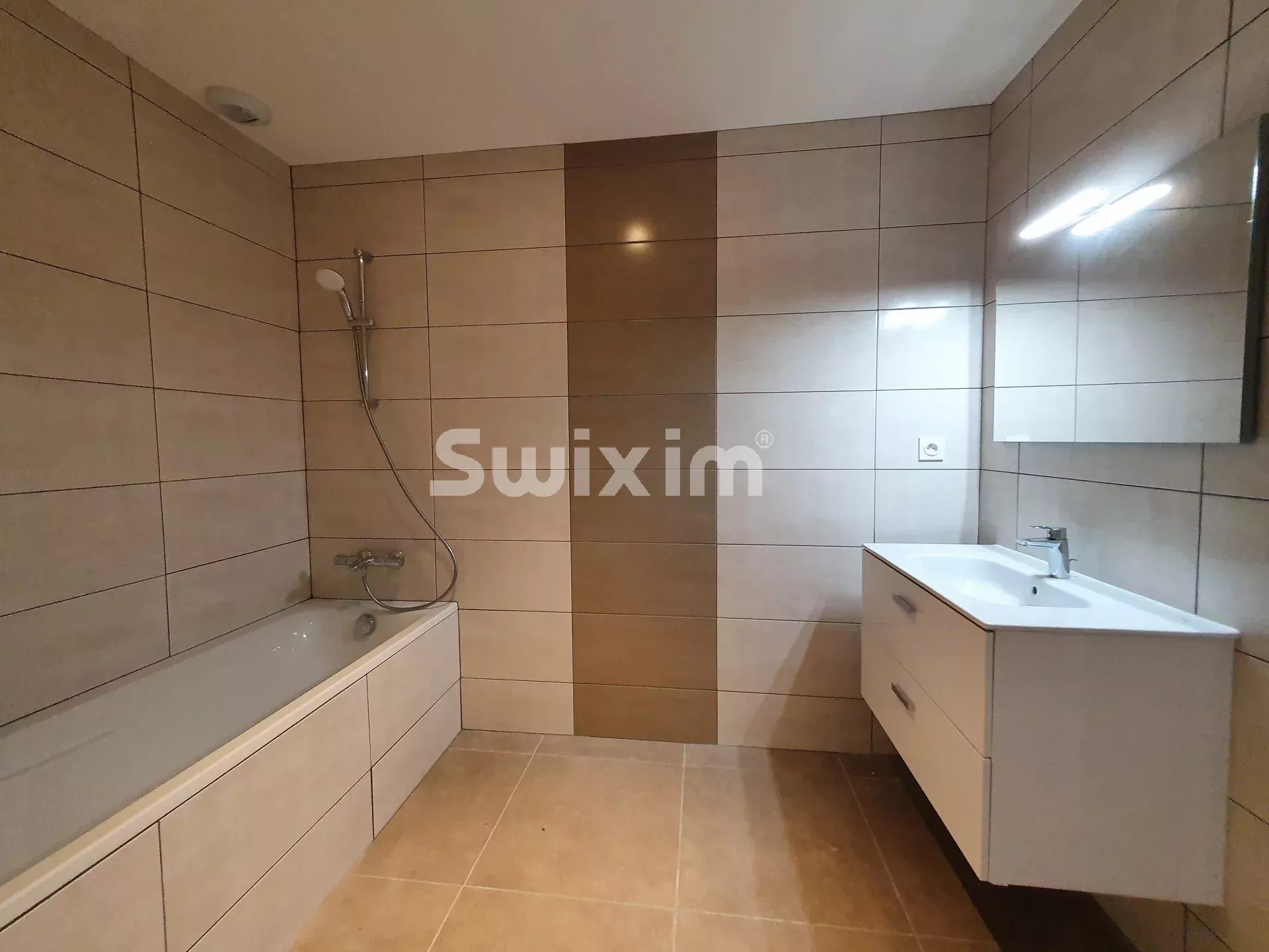 Appartement à vendre, 79m², Mâcon