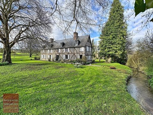 Maison 9 pièces 162 m² · à Livarot-Pays-d'Auge · 162 m² · 445 200 €