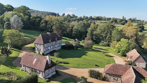 Maison 8 pièces 274 m² · à Saint-Pierre-en-Auge · 274 m² · 1 155 000 €