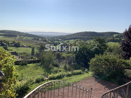 10 pièces 300 m² · à Culles-les-Roches · 300 m² · 790 000 €