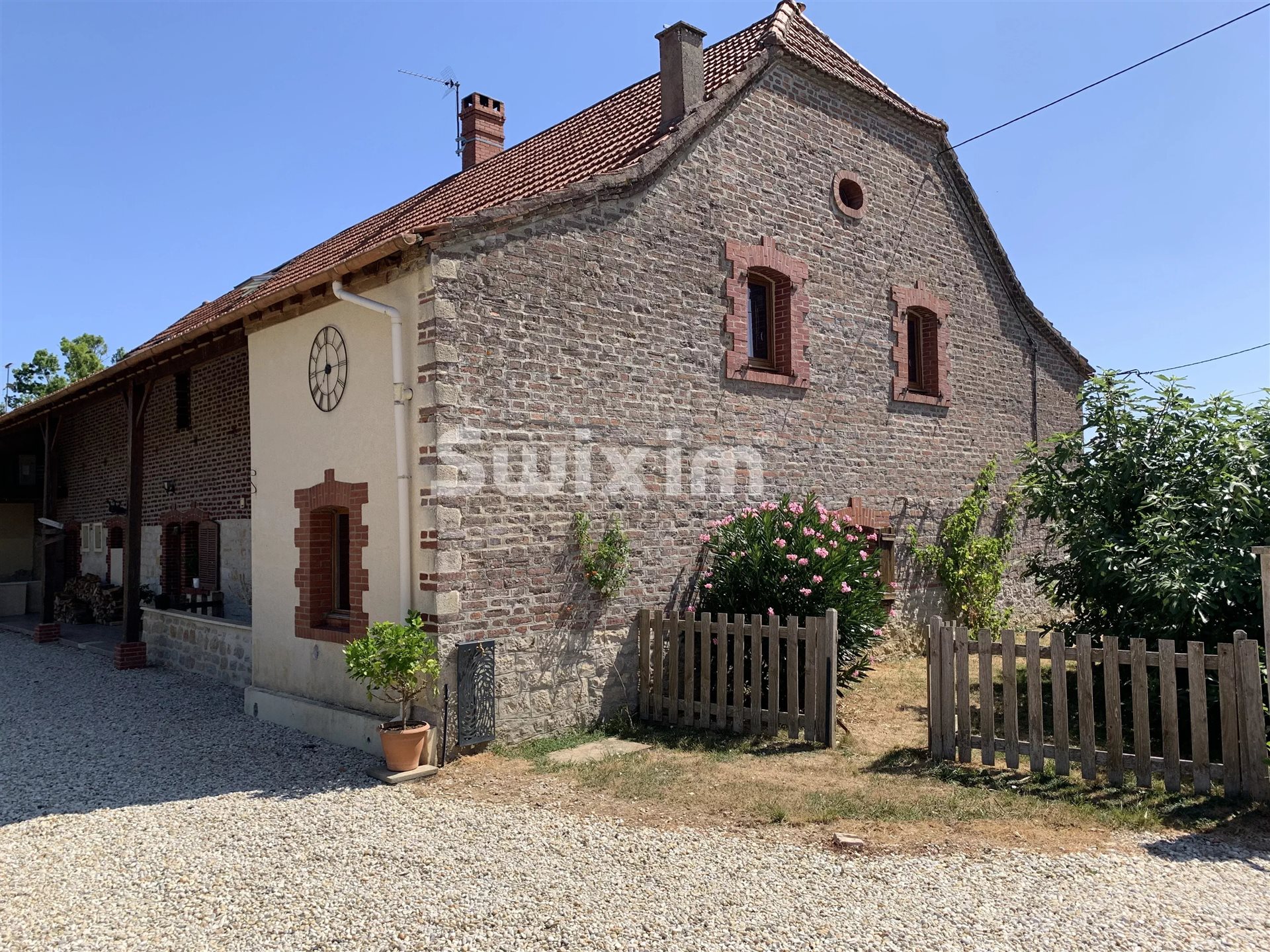 Maison à vendre, 250m², Saint-Amour