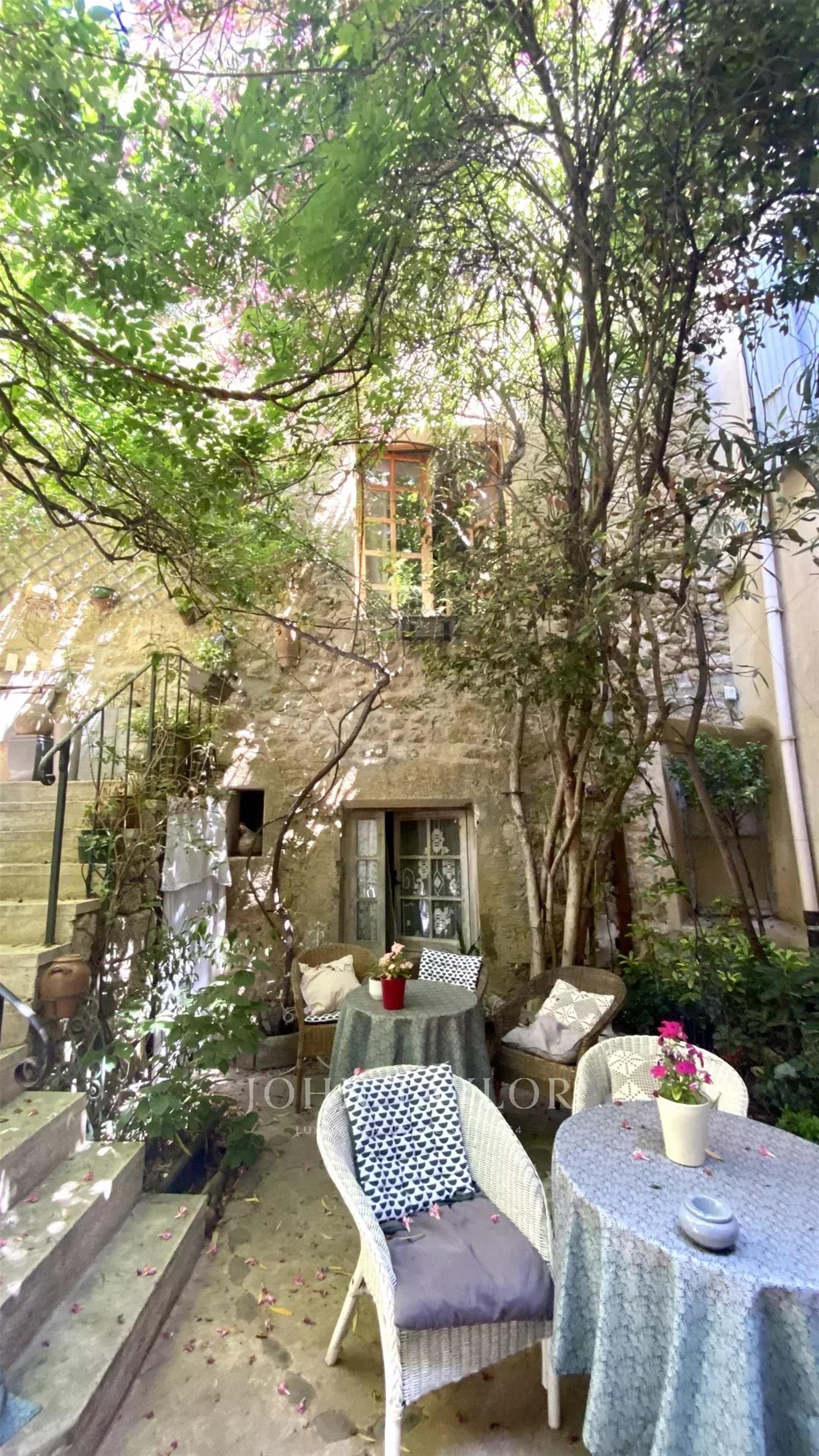 Maison à vendre, 700m², Lourmarin