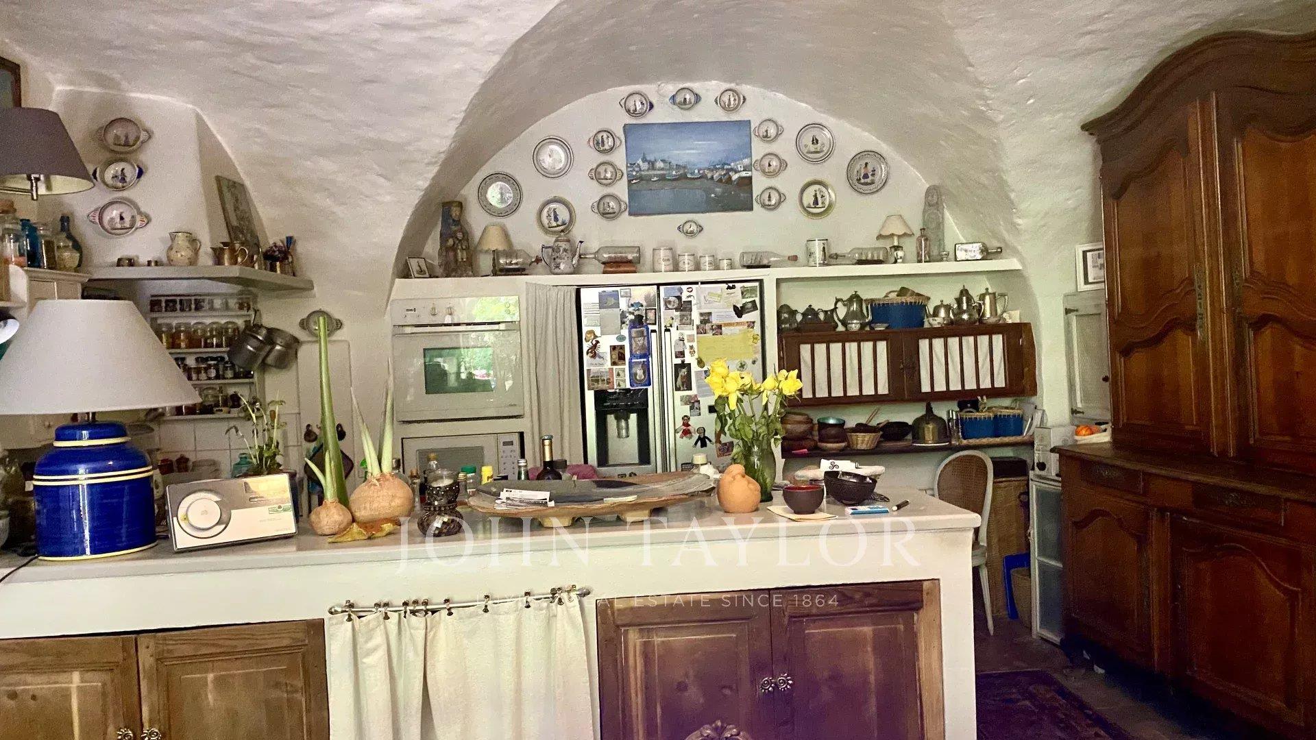 Maison à vendre, 700m², Lourmarin
