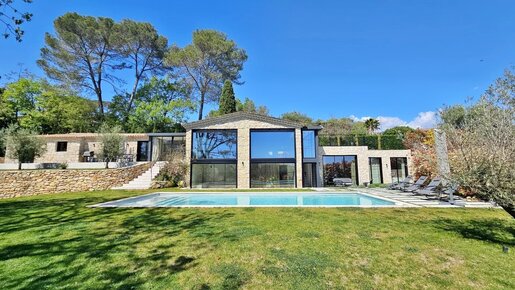 Maison 8 pièces 280 m² · à Valbonne · 280 m² · 2 990 000 €