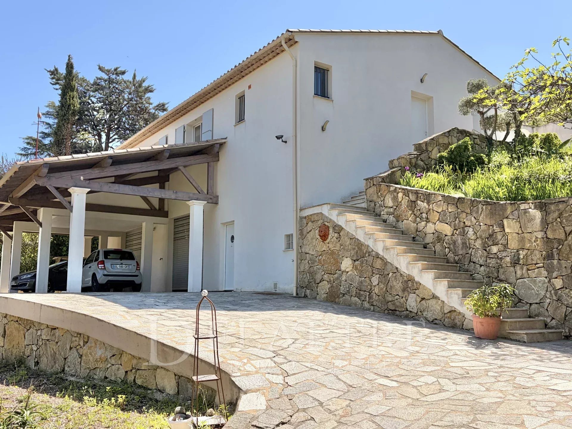 Maison à vendre, 140m², Le Rouret