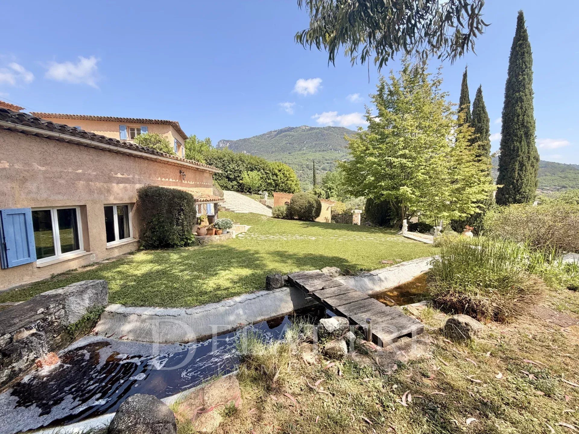 Maison à vendre, 250m², Le Bar-sur-Loup