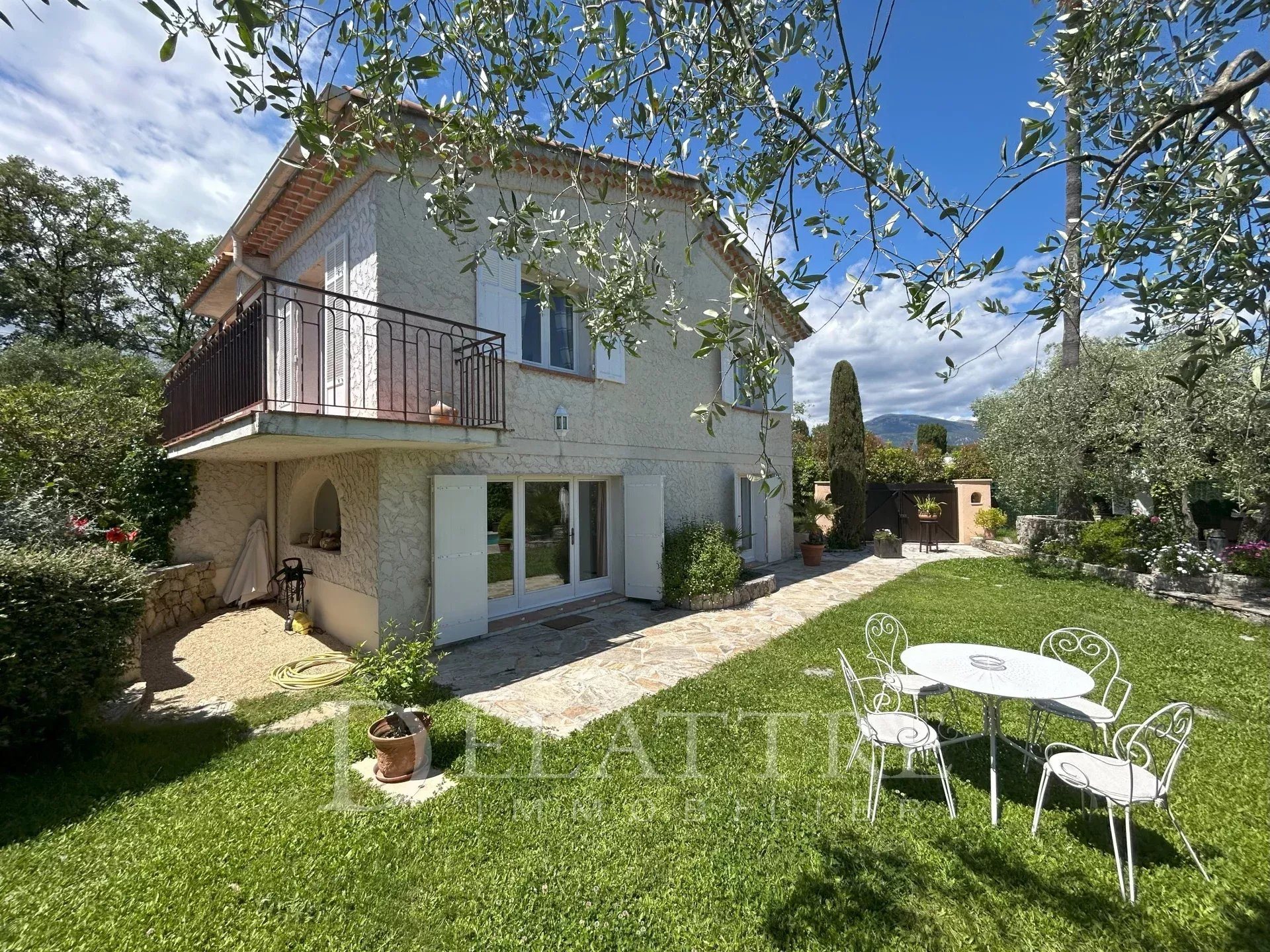 Maison à vendre, 136m², Opio