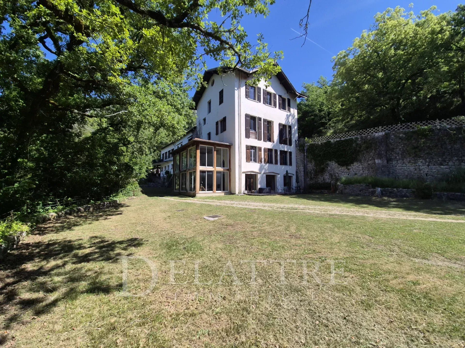 Maison à vendre, 900m², Gréolières
