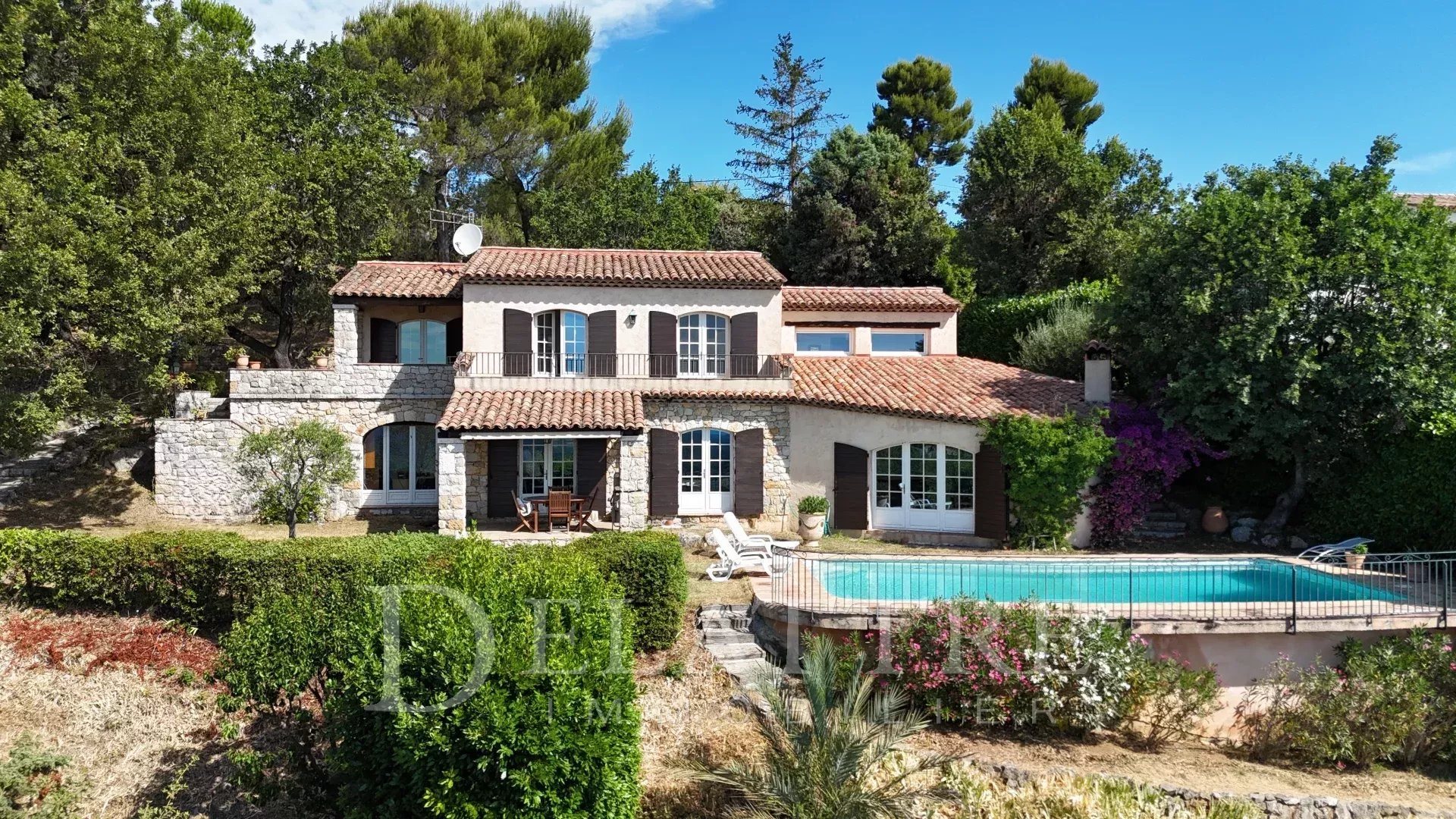 Maison à vendre, 160m², Châteauneuf-Grasse