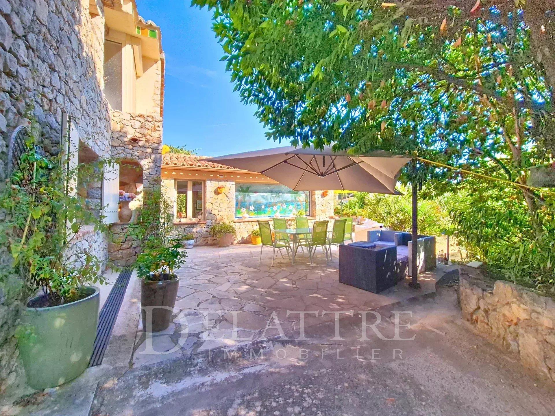 Maison à vendre, 192m², Grasse
