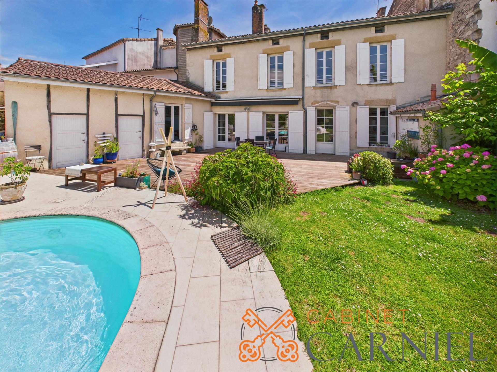Maison à vendre, 225m², Marmande