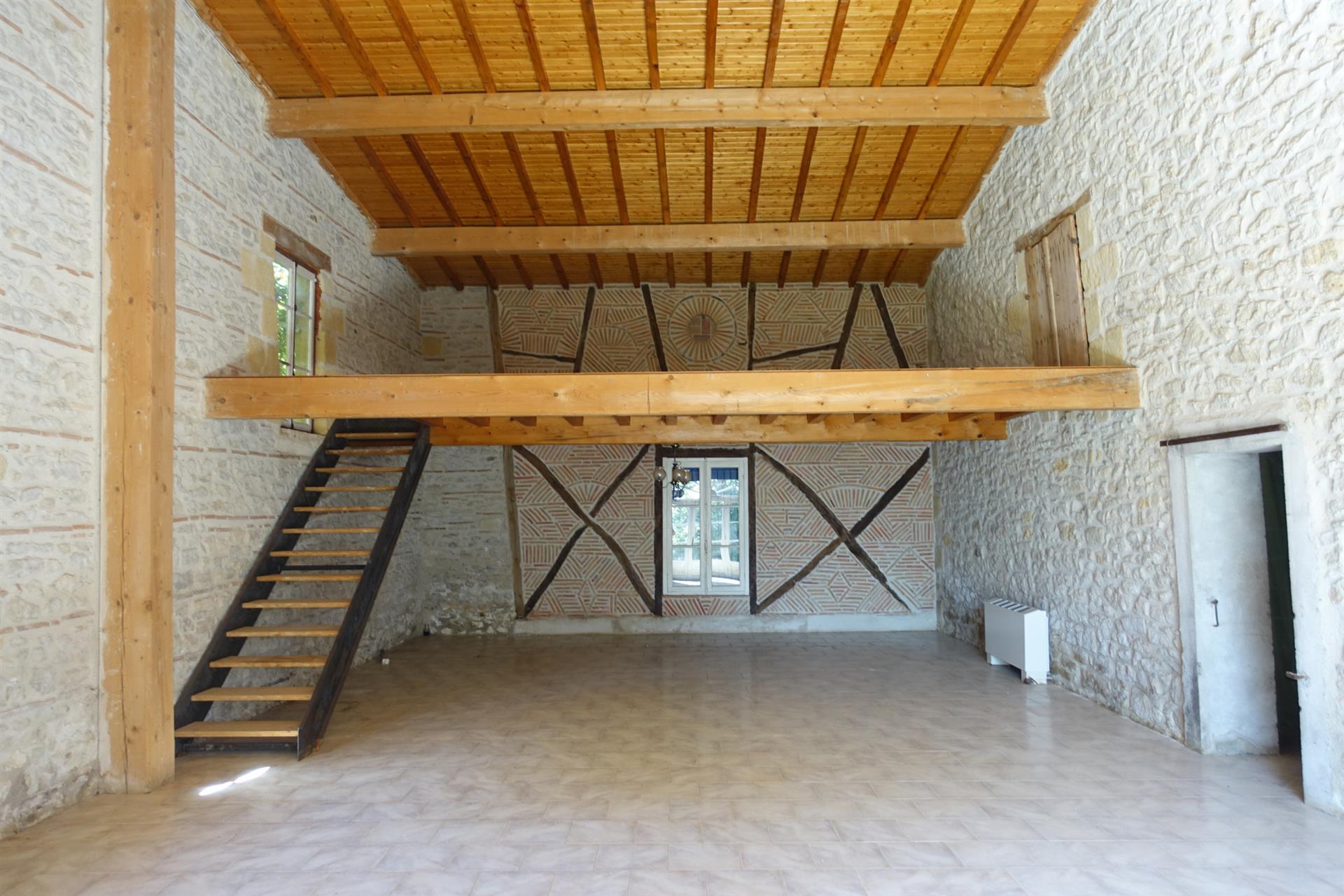 Maison à vendre, 340m², Lamothe-Landerron