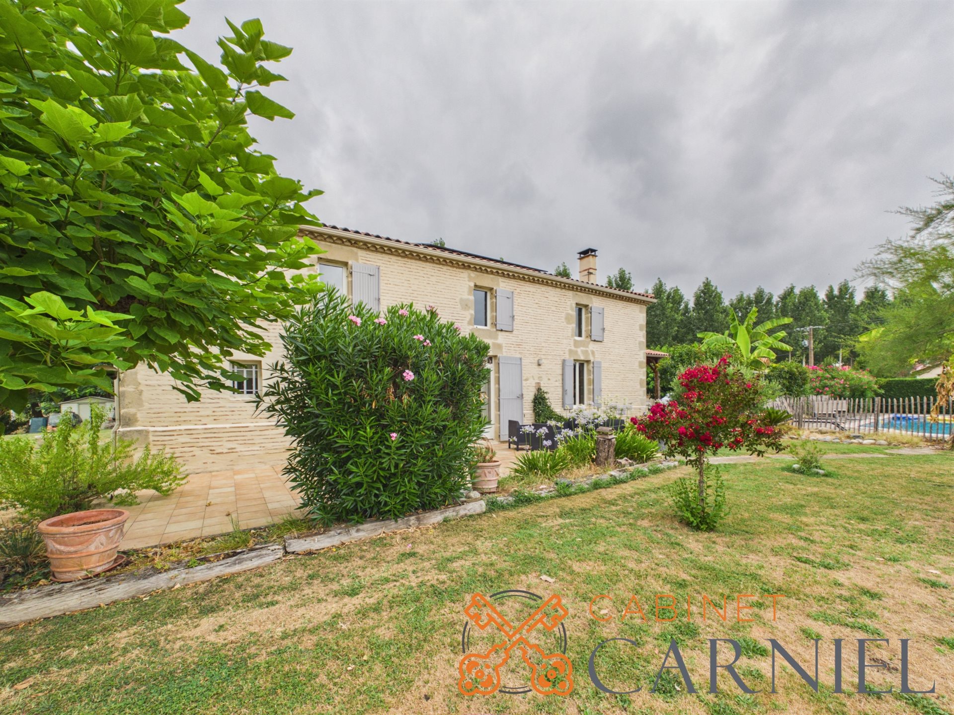 Maison à vendre, 243m², Fauguerolles
