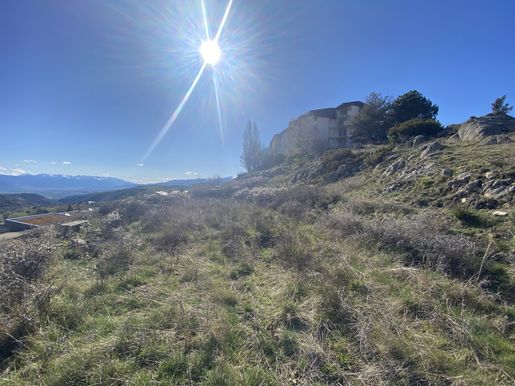 Terrain 532 m² · à Font-Romeu-Odeillo-Via · 532 m² · 175 000 €