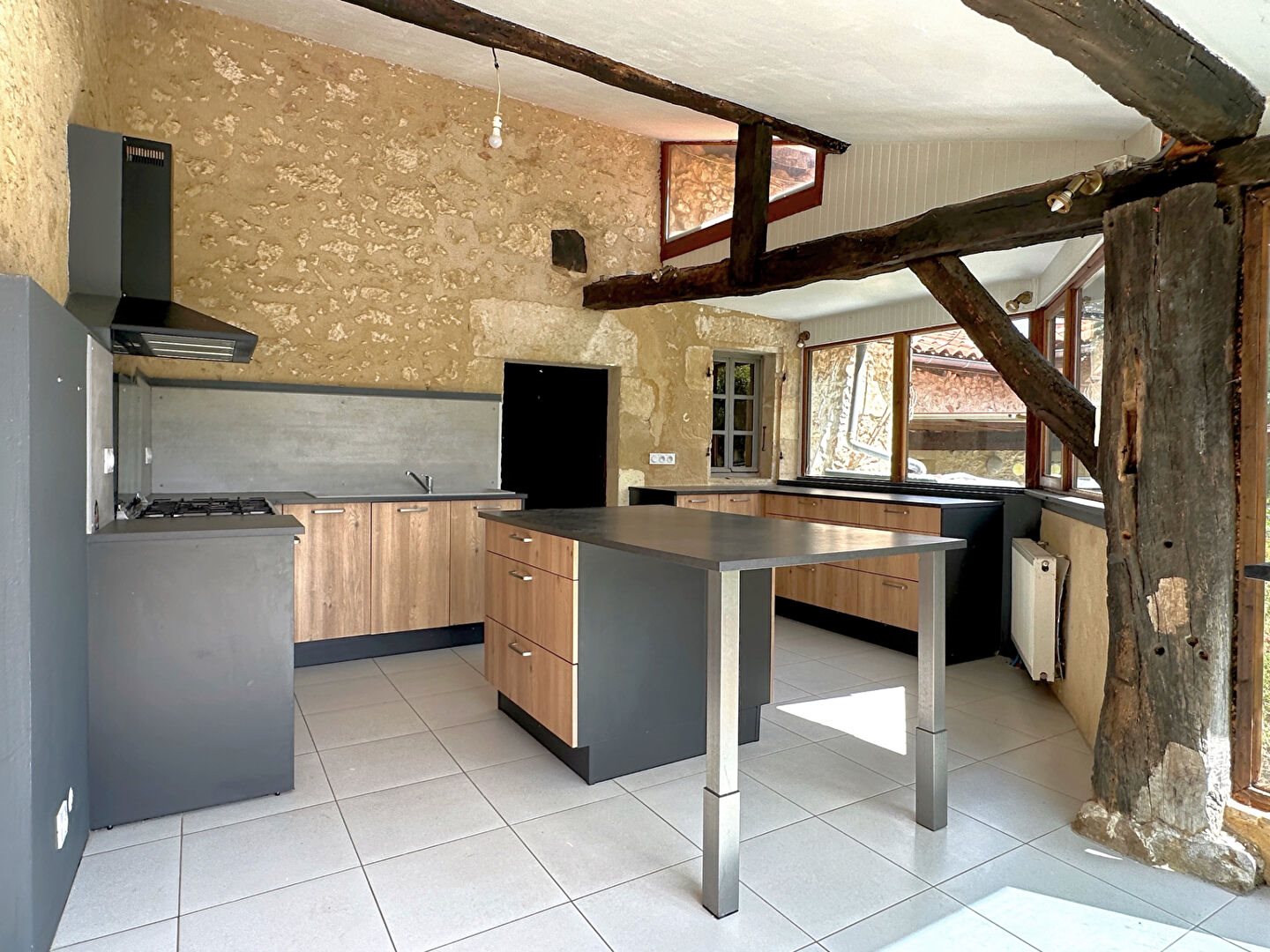 Maison à vendre, 176m², Beauronne