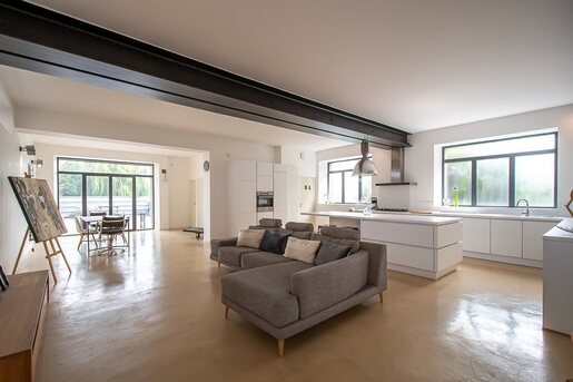 4 pièces 192 m² · à Entrelacs · 192 m² · 499 000 €