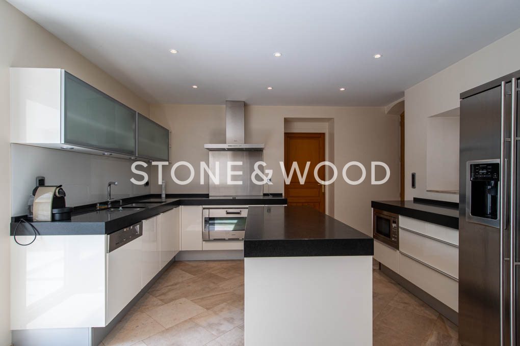 Maison à vendre, 420m², Divonne-les-Bains