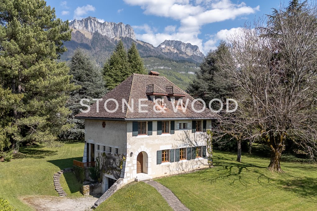 Maison à vendre, 200m², Menthon-Saint-Bernard