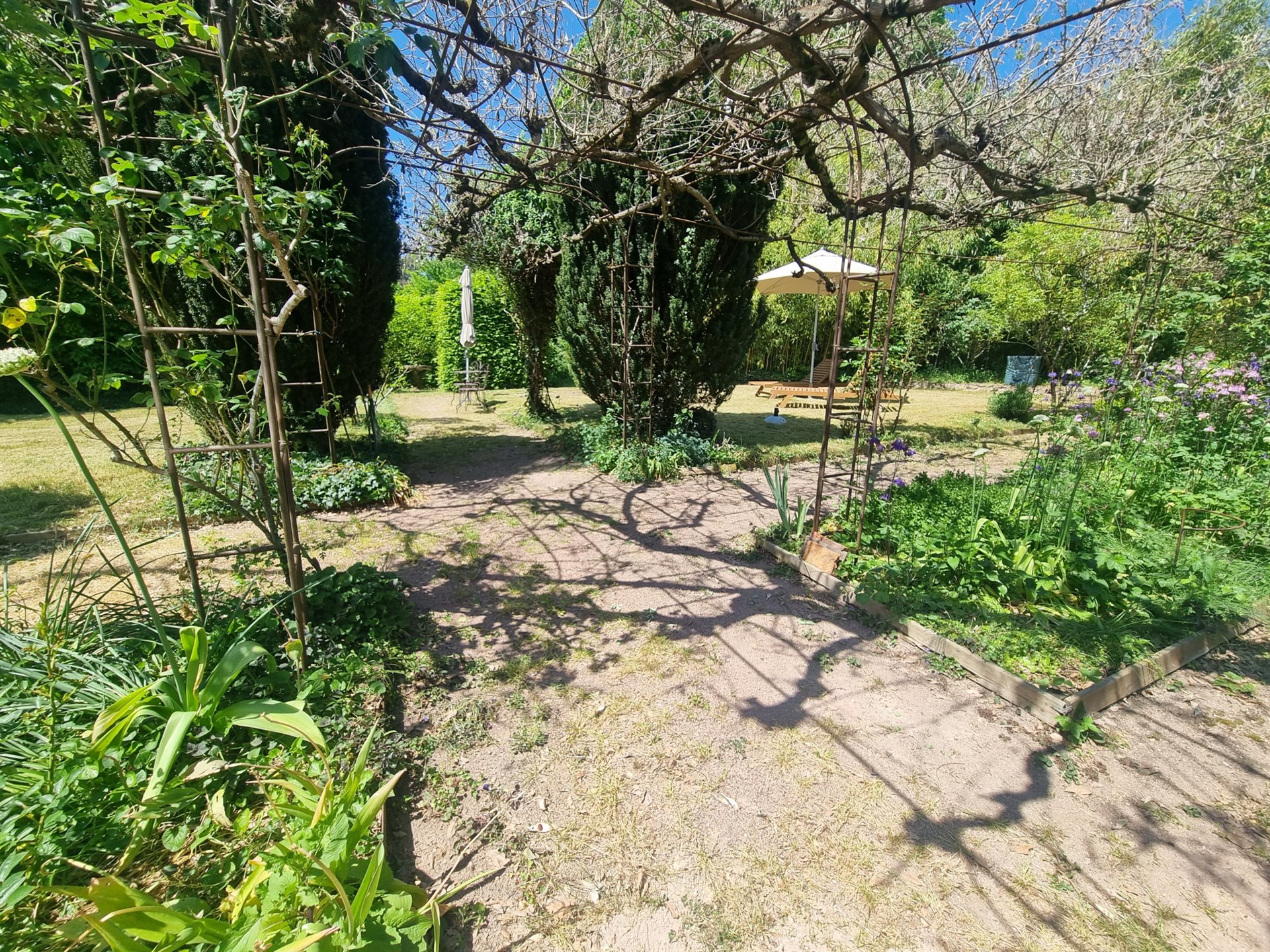 Maison à vendre, 277m², Issy-l'Evêque
