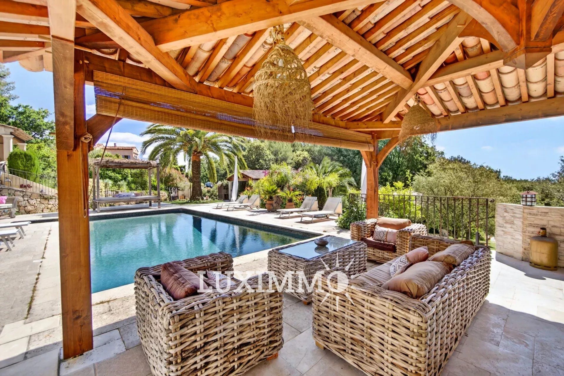 Maison à vendre, 260m², Le Rouret