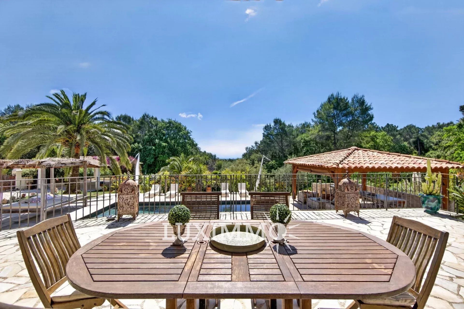 Maison à vendre, 260m², Le Rouret