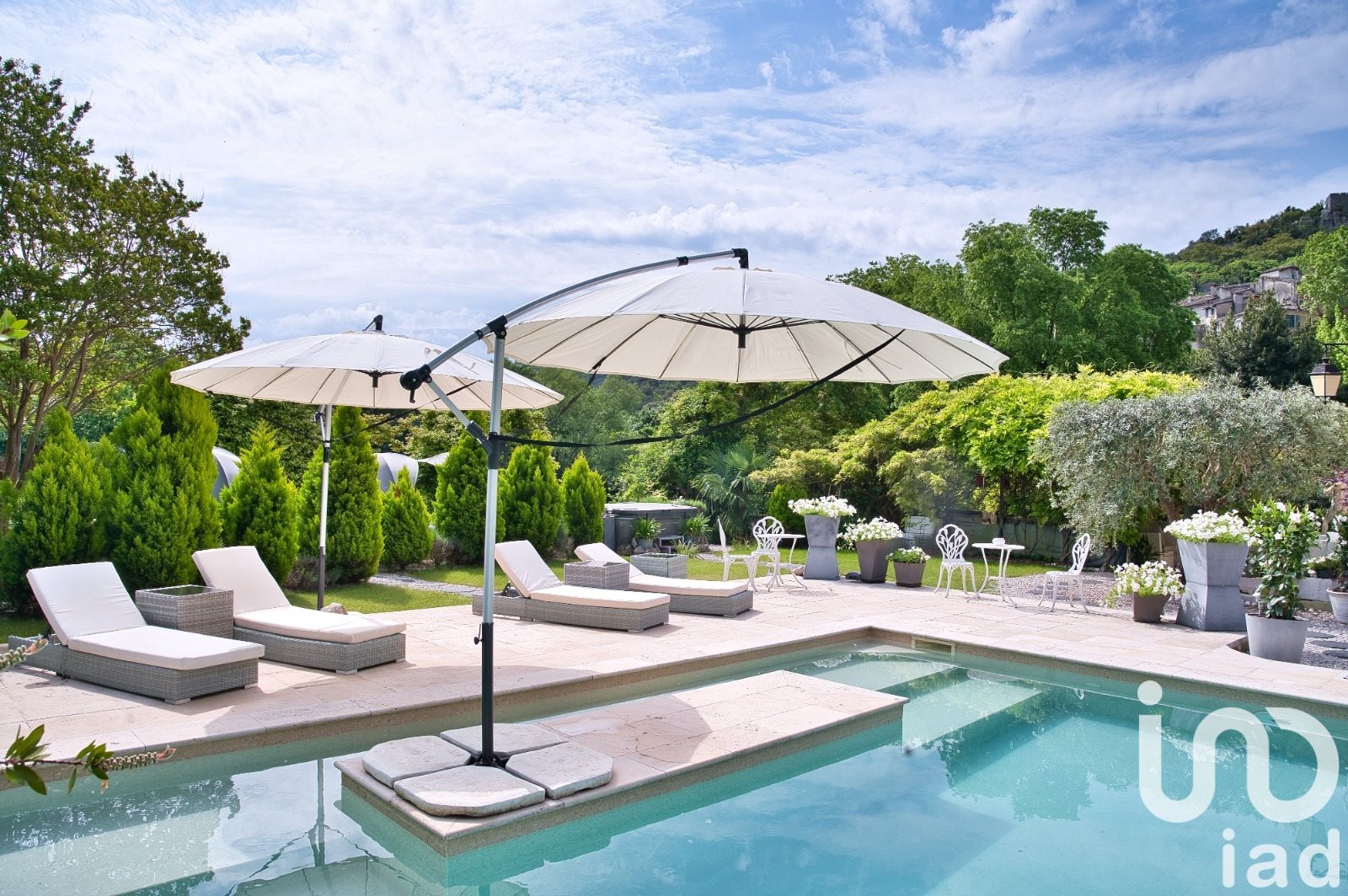 Maison à vendre, 275m², Sauve