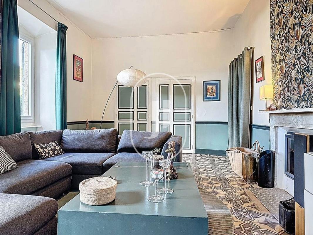 Maison à vendre, 375m², Saint-Florent-sur-Auzonnet