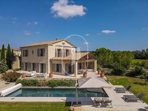 7 pièces 203 m² · à Garrigues-Sainte-Eulalie · 203 m² · 995 000 €