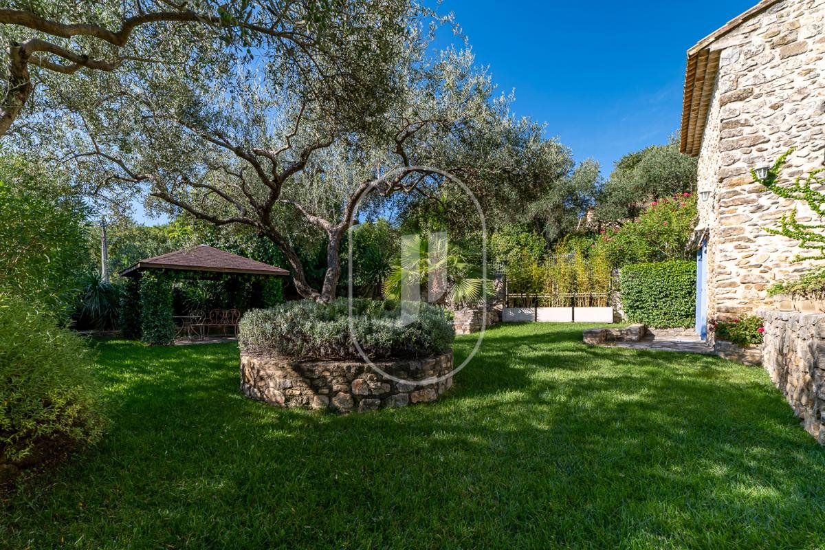 Maison à vendre, 210m², Montignargues