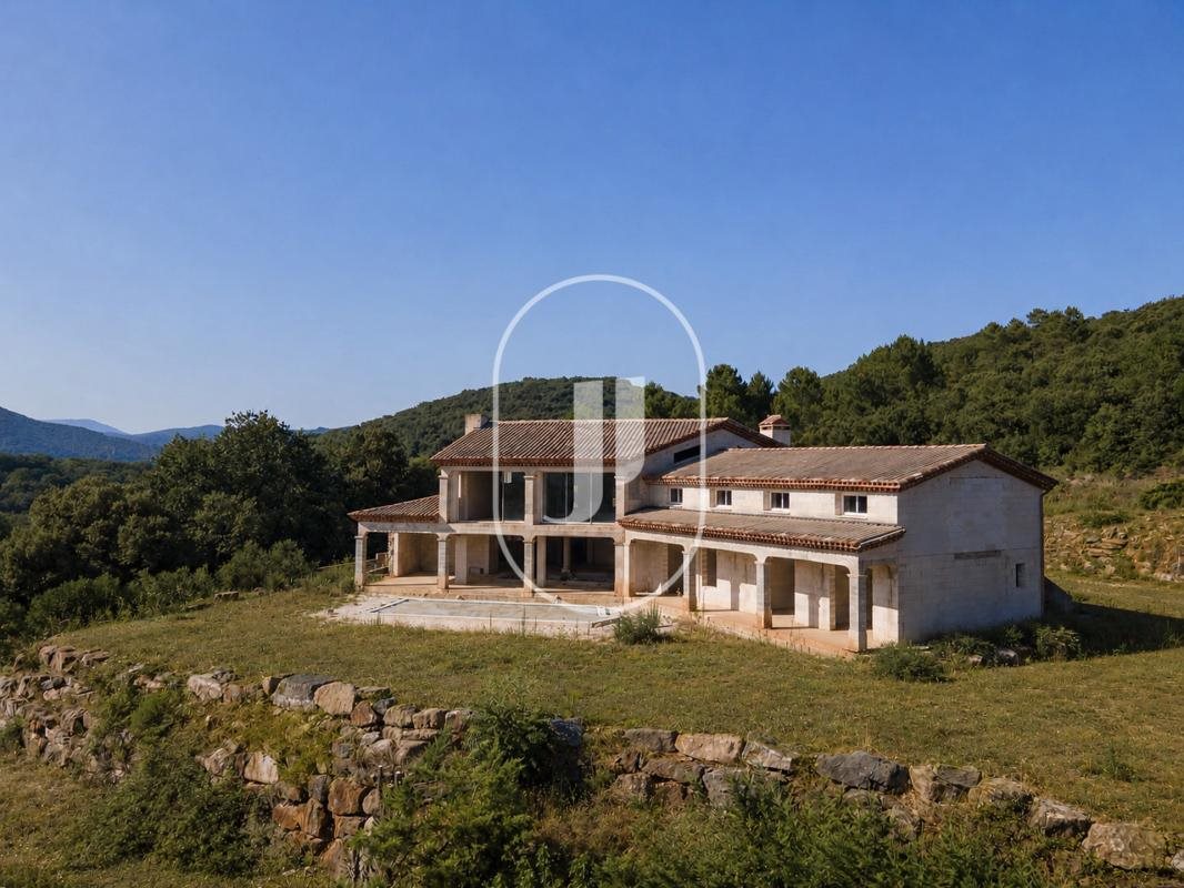 Maison à vendre, 646m², Saint-Martin-de-Valgalgues