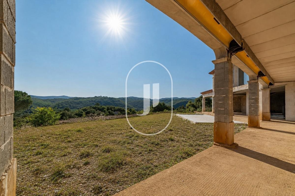 Maison à vendre, 646m², Saint-Martin-de-Valgalgues
