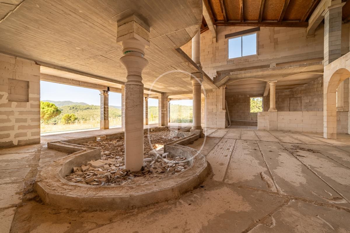 Maison à vendre, 646m², Saint-Martin-de-Valgalgues