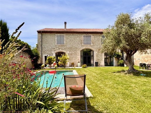 Maison 10 pièces 325 m² · à Villeneuve-lès-Béziers · 325 m² · 735 000 €