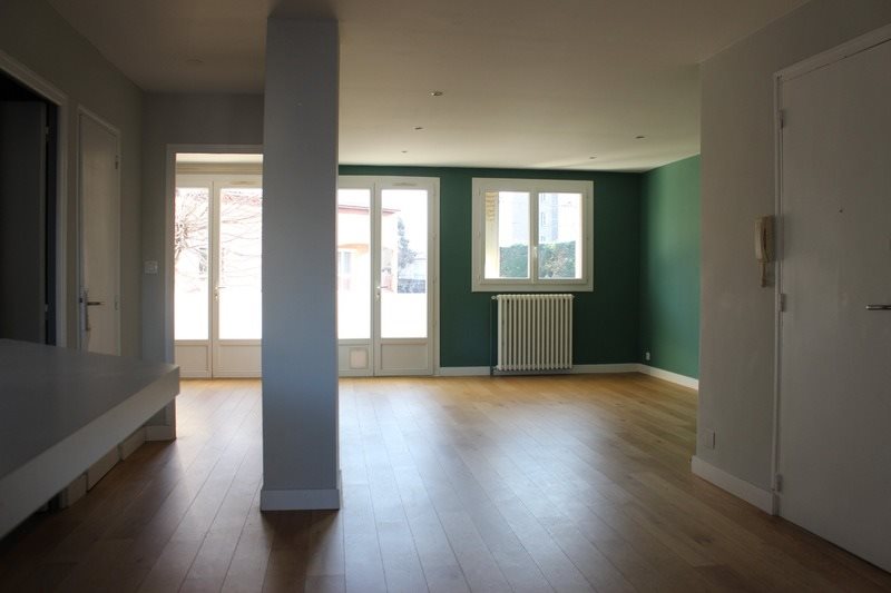 Toulouse (Saint-Agne neighborhood, Elvire street), 58 m² Apartment with Two Balconies and..., Toulouse