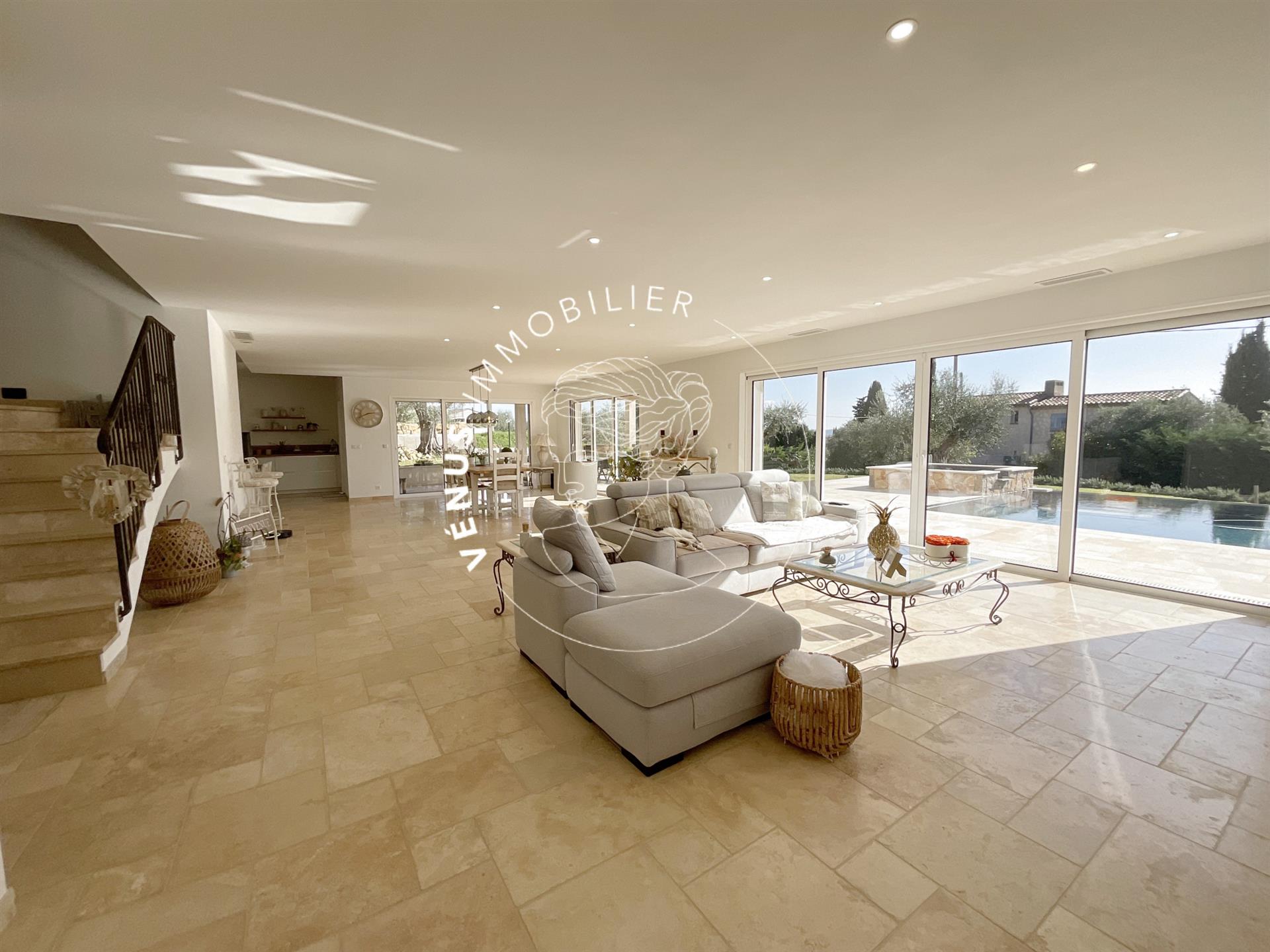 Maison à vendre, 240m², Callian