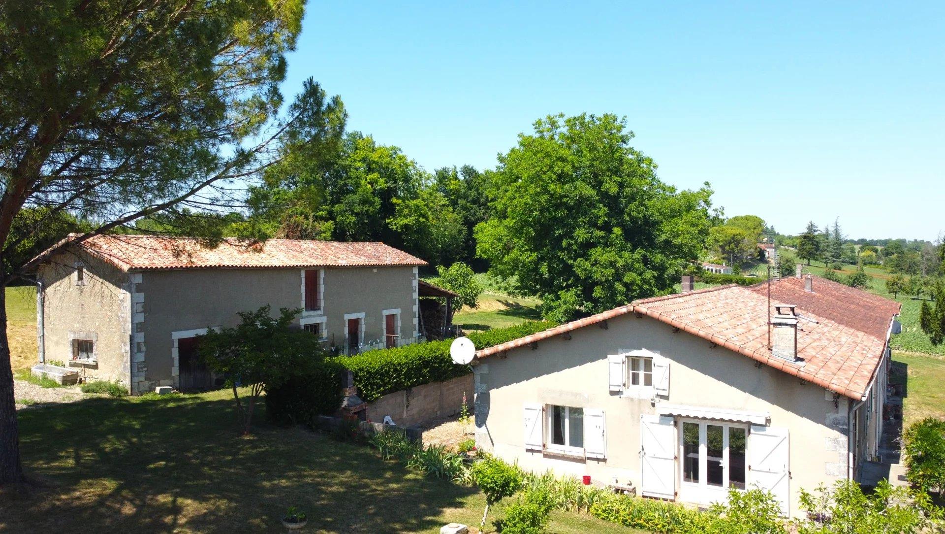 Maison à vendre, 106m², Montmoreau-Saint-Cybard