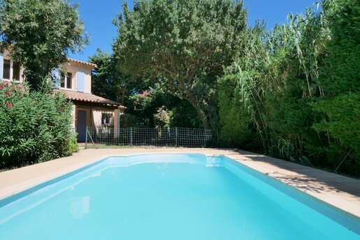 Maison 6 pièces 148 m² · à Eyguières · 148 m² · 550 000 €