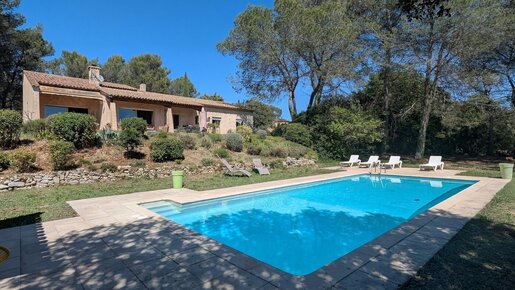 Maison 7 pièces 226 m² · à Lambesc · 226 m² · 1 090 000 €