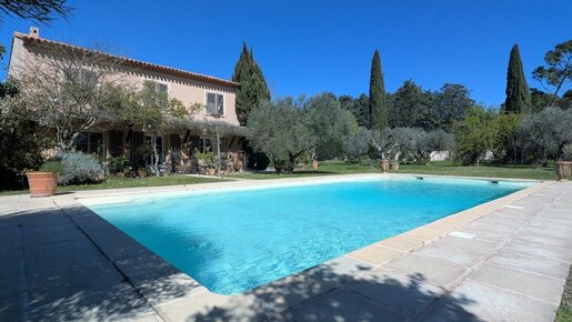 Maison 7 pièces 210 m² · à Martigues · 210 m² · 750 000 €