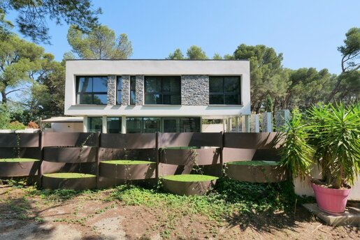 Maison 5 pièces 122 m² · à Salon-de-Provence · 122 m² · 680 000 €