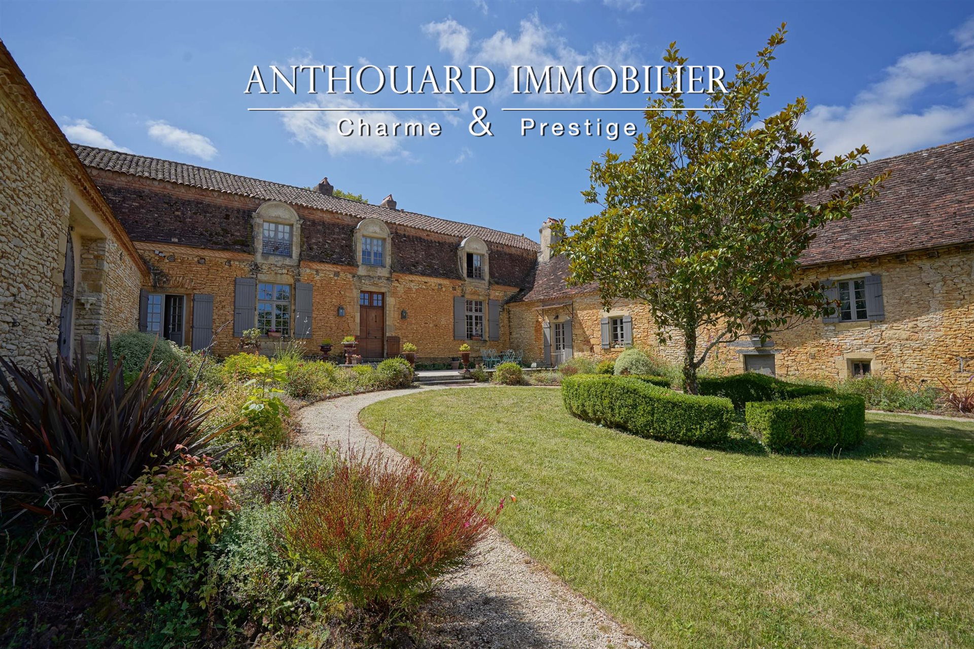 Genuine renovated Chartreuse on 1.7 ha