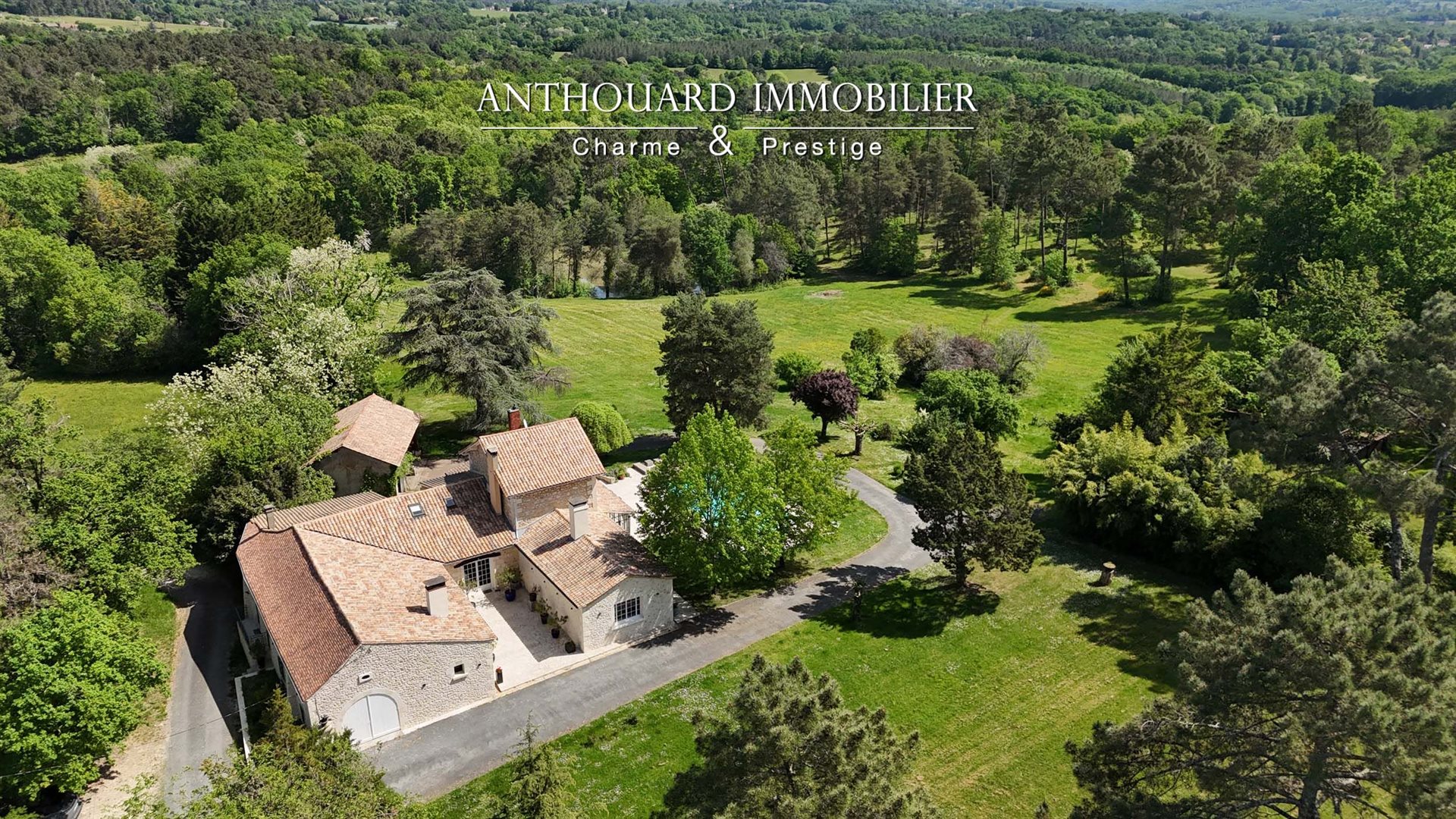 Maison à vendre, 365m², Bergerac