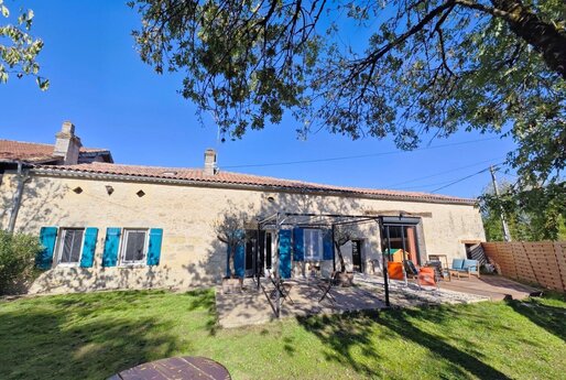 Maison 8 pièces 250 m² · à Montpon-Ménestérol · 250 m² · 435 000 €