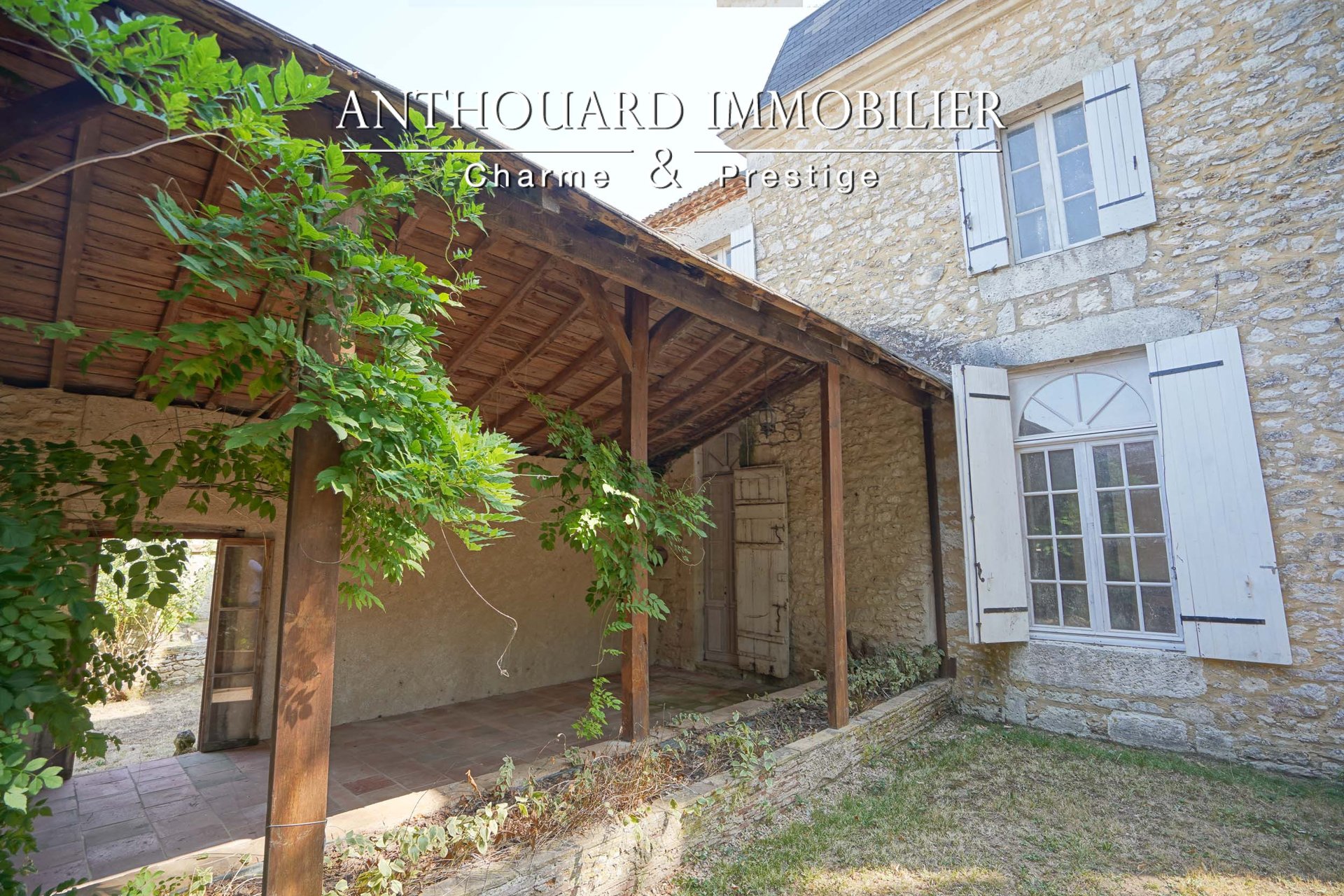 Maison à vendre, 584m², Sainte-Foy-la-Grande