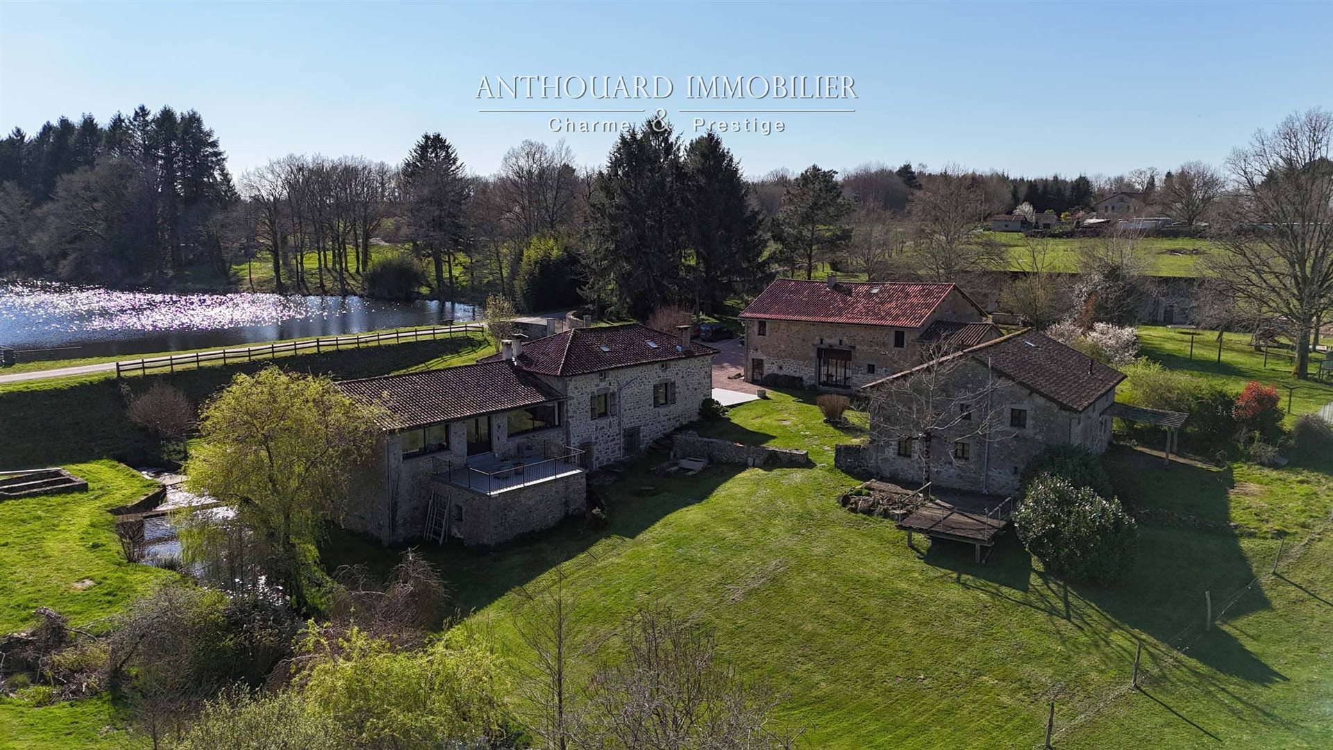 Maison à vendre, 651m², Piégut-Pluviers