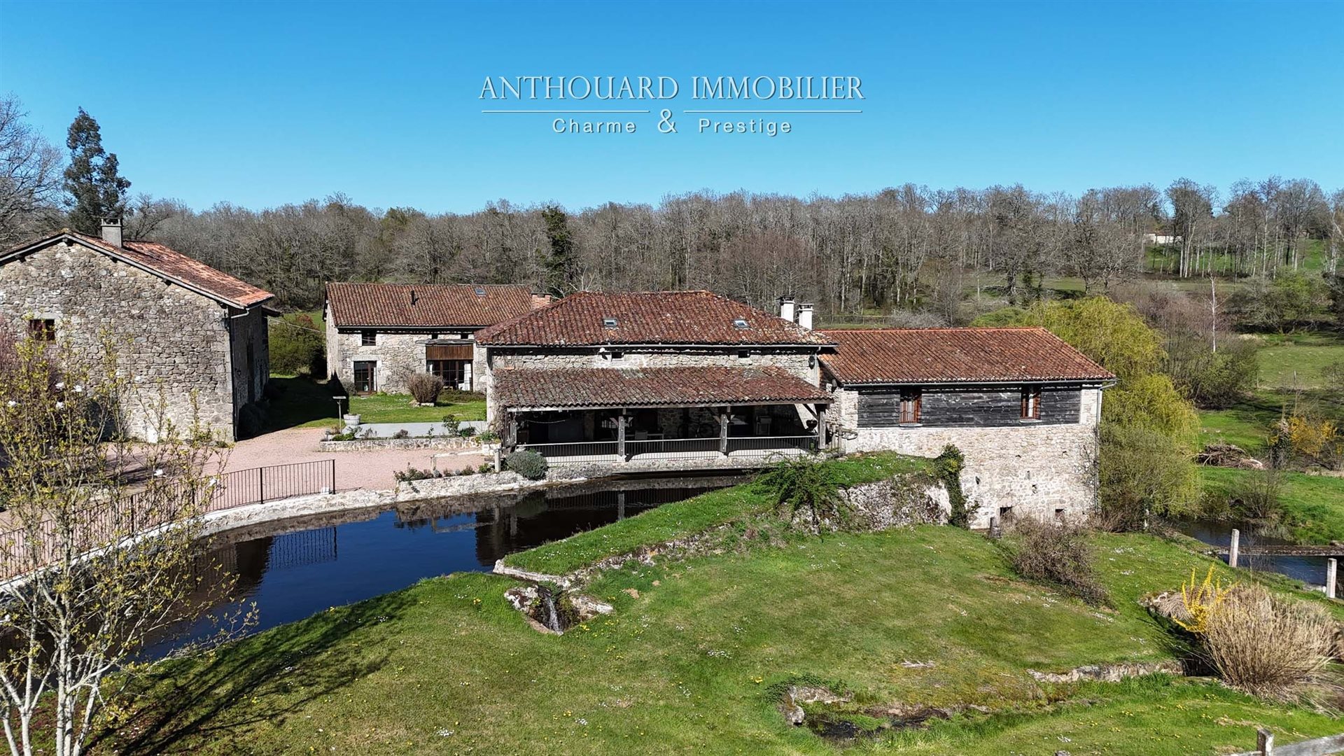 Maison à vendre, 651m², Piégut-Pluviers