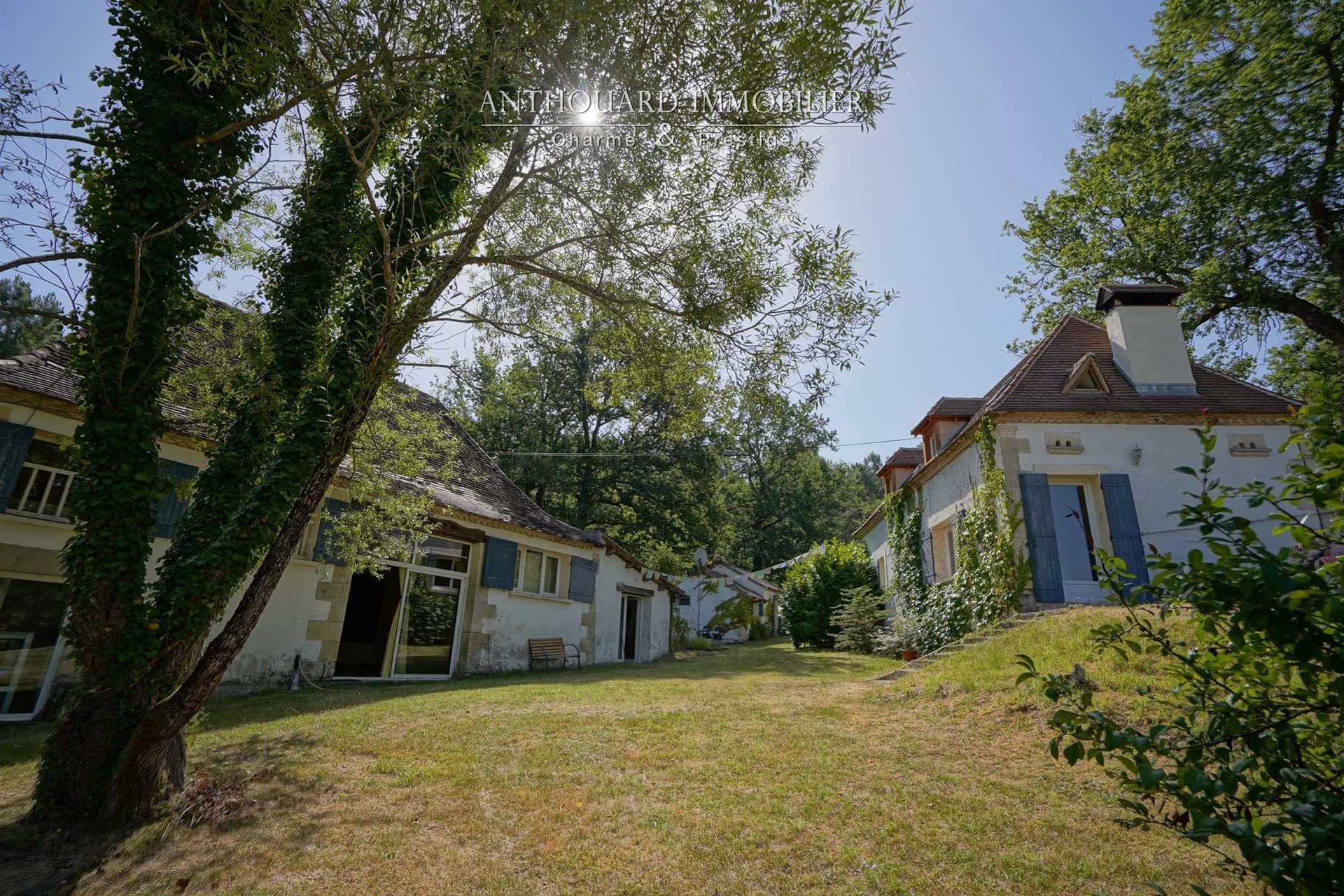 Maison 10 pièces 300 m² · à Maurens · 300 m² · 455 000 €