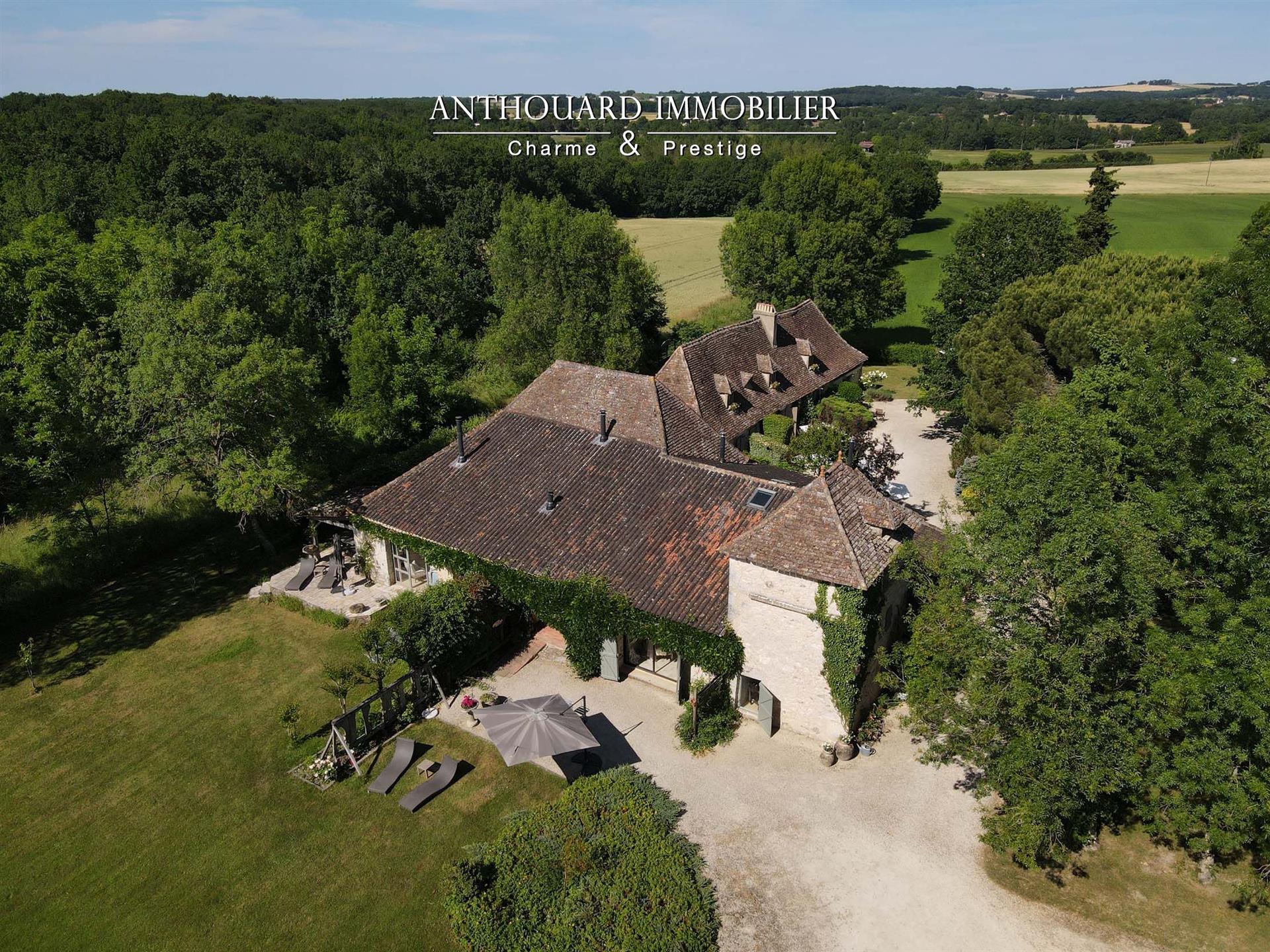 Maison à vendre, 388m², Issigeac