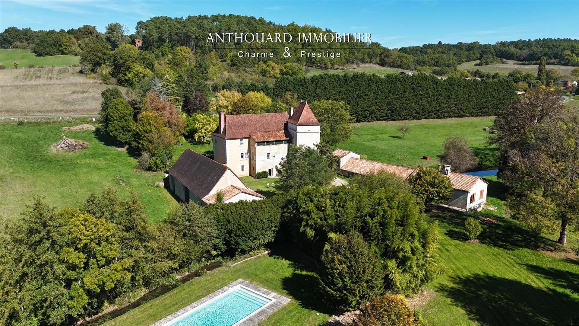 Maison à vendre, 300m², Villamblard